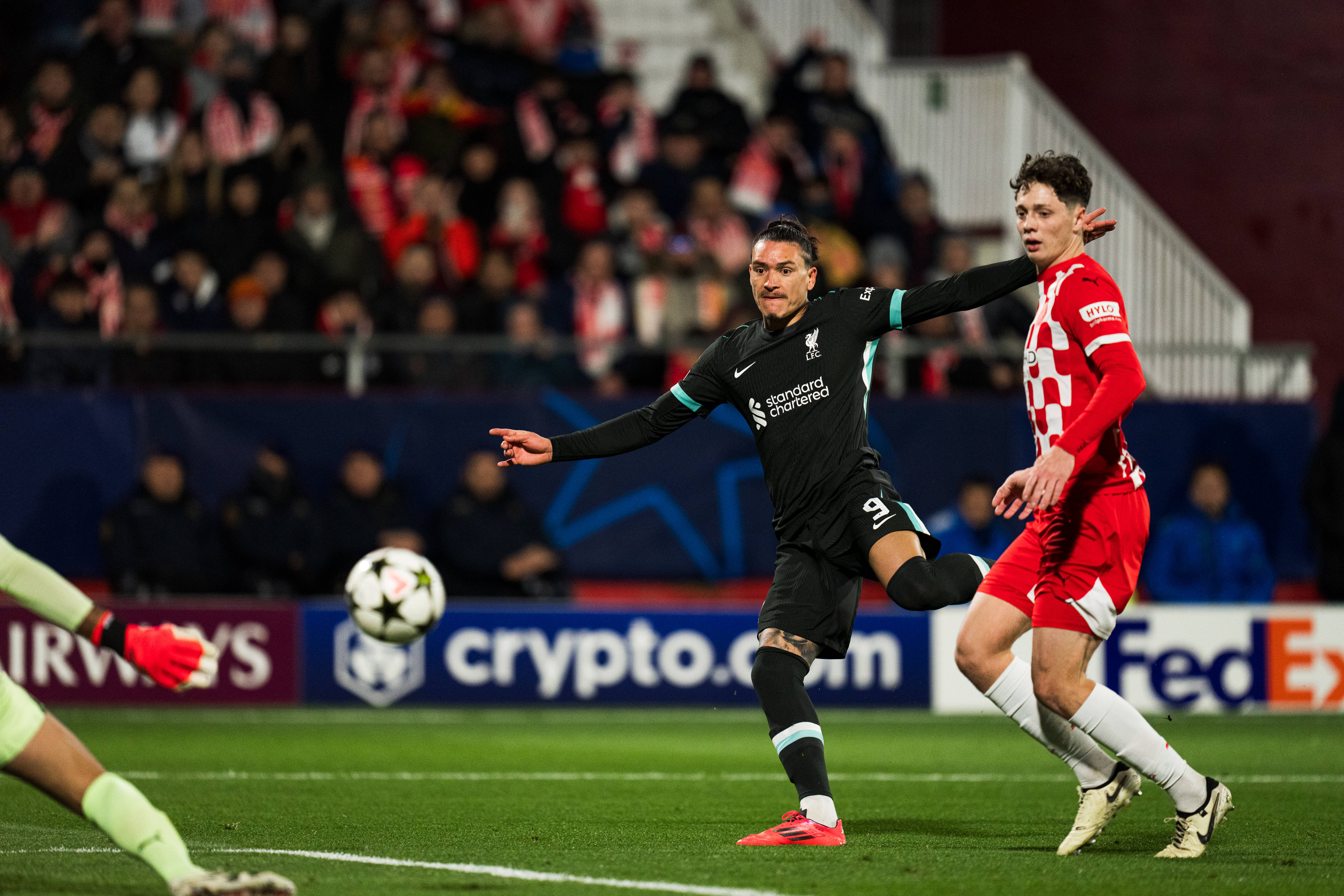 关于皇马主场完胜瓦伦西亚，豪取七连胜的信息