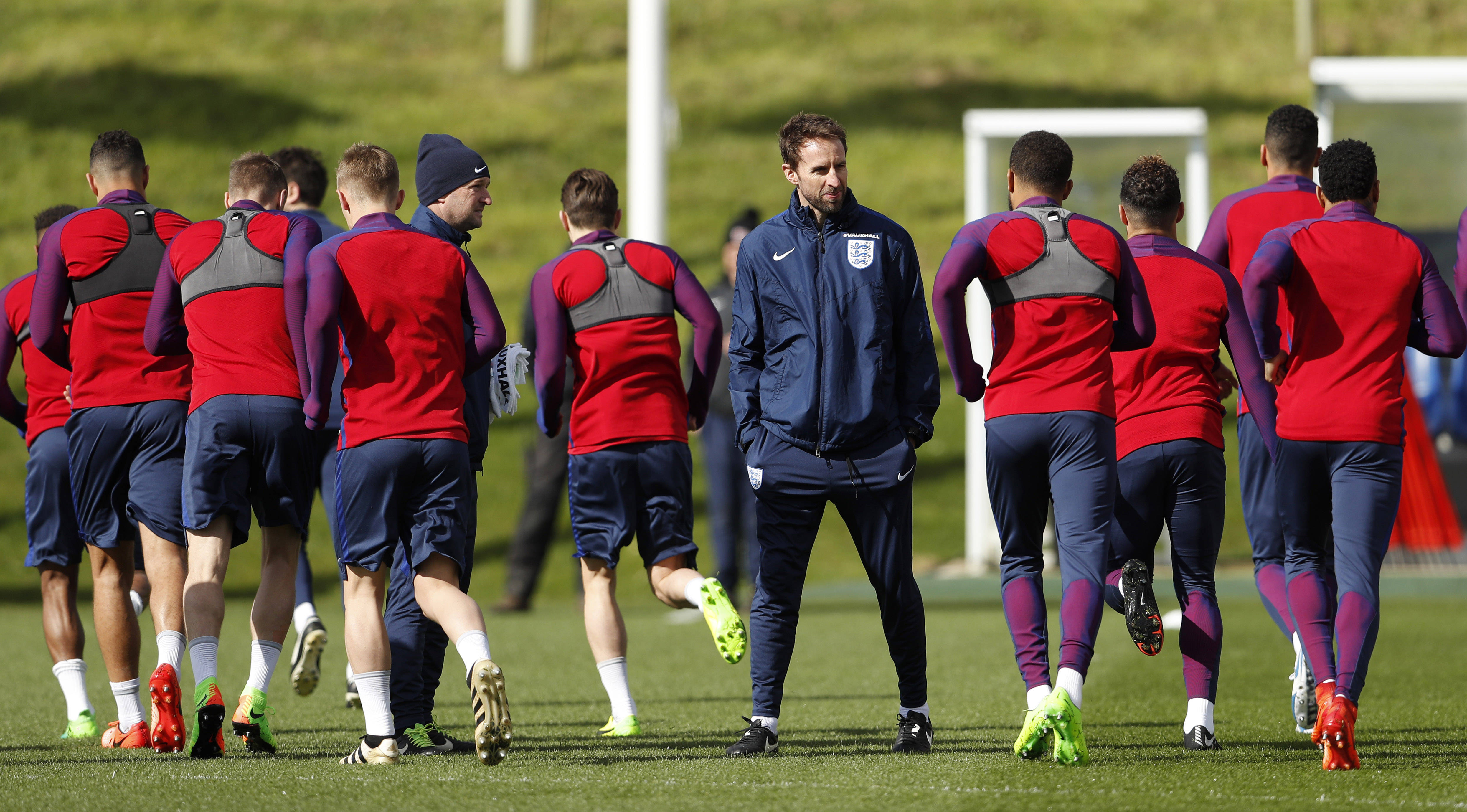 关于阿尔巴尼亚队球员们在场上表现不俗的信息