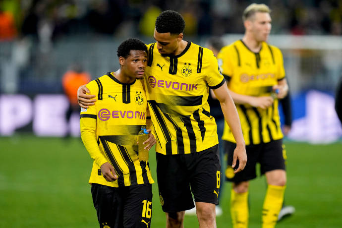 包含多特蒙德客场失利，欧冠席位或受威胁的词条