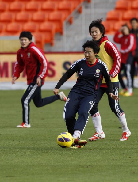 -比赛中传球精准，球员技术水平获赞