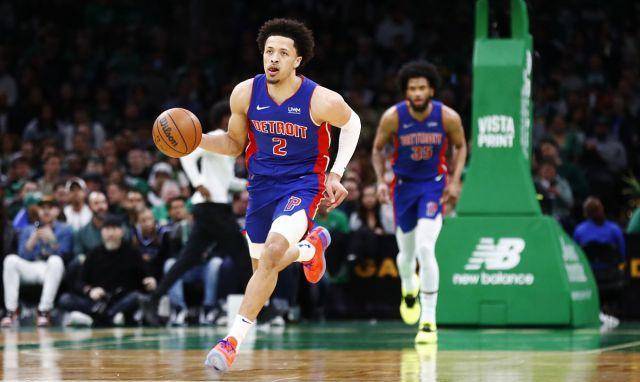 包含步行者队新赛季面貌一新，球队实力蒸蒸日上的词条