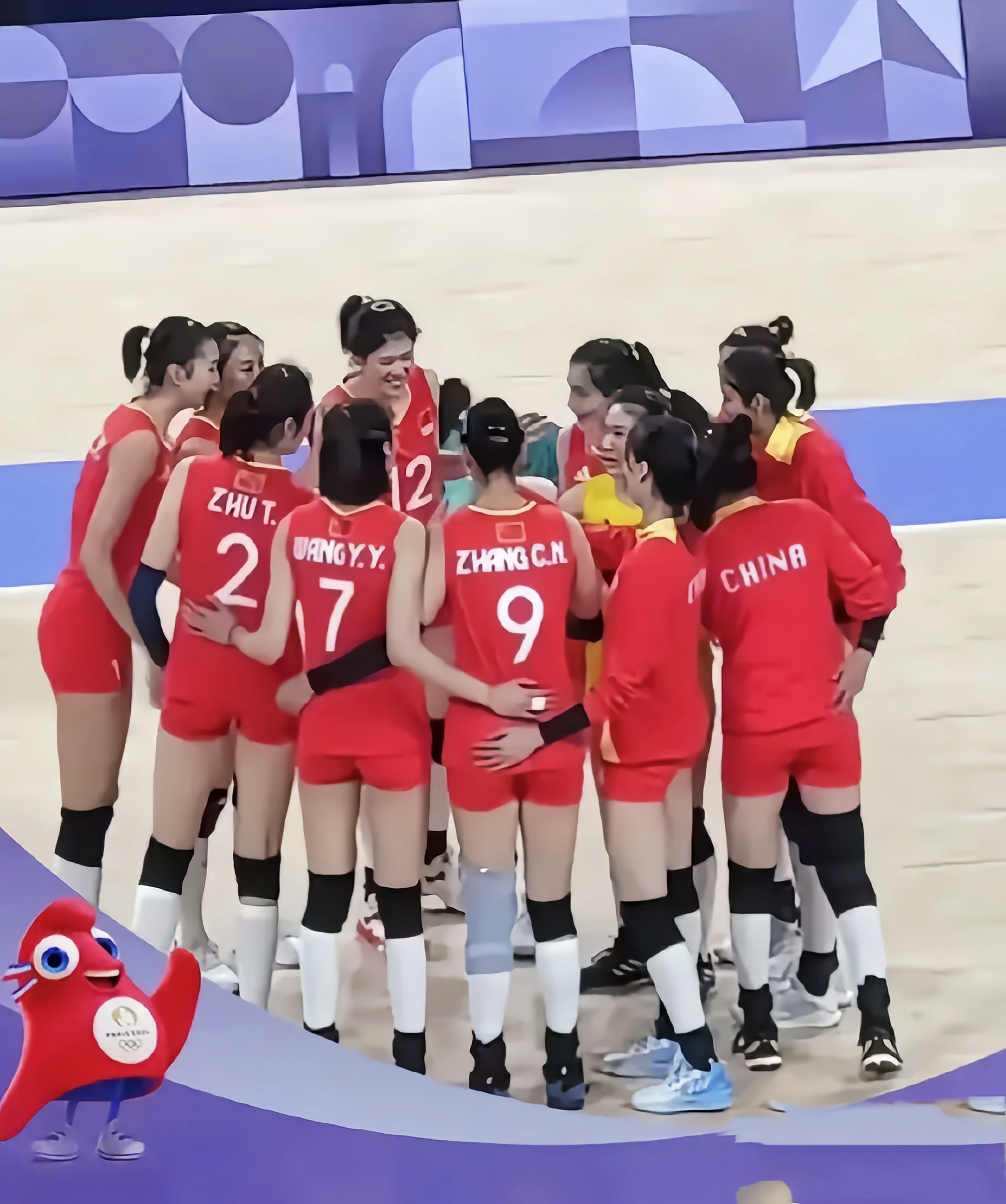 -进攻火力全开，球队凭借团队表现获胜的简单介绍