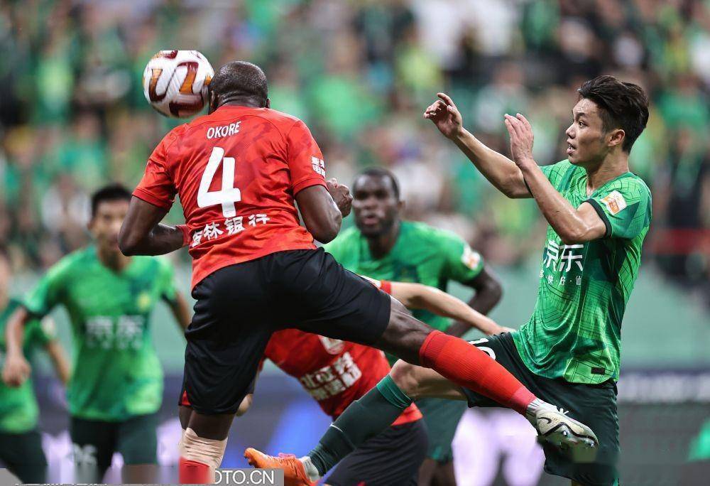 国安主场胜亚泰，继续追赶恒大领先