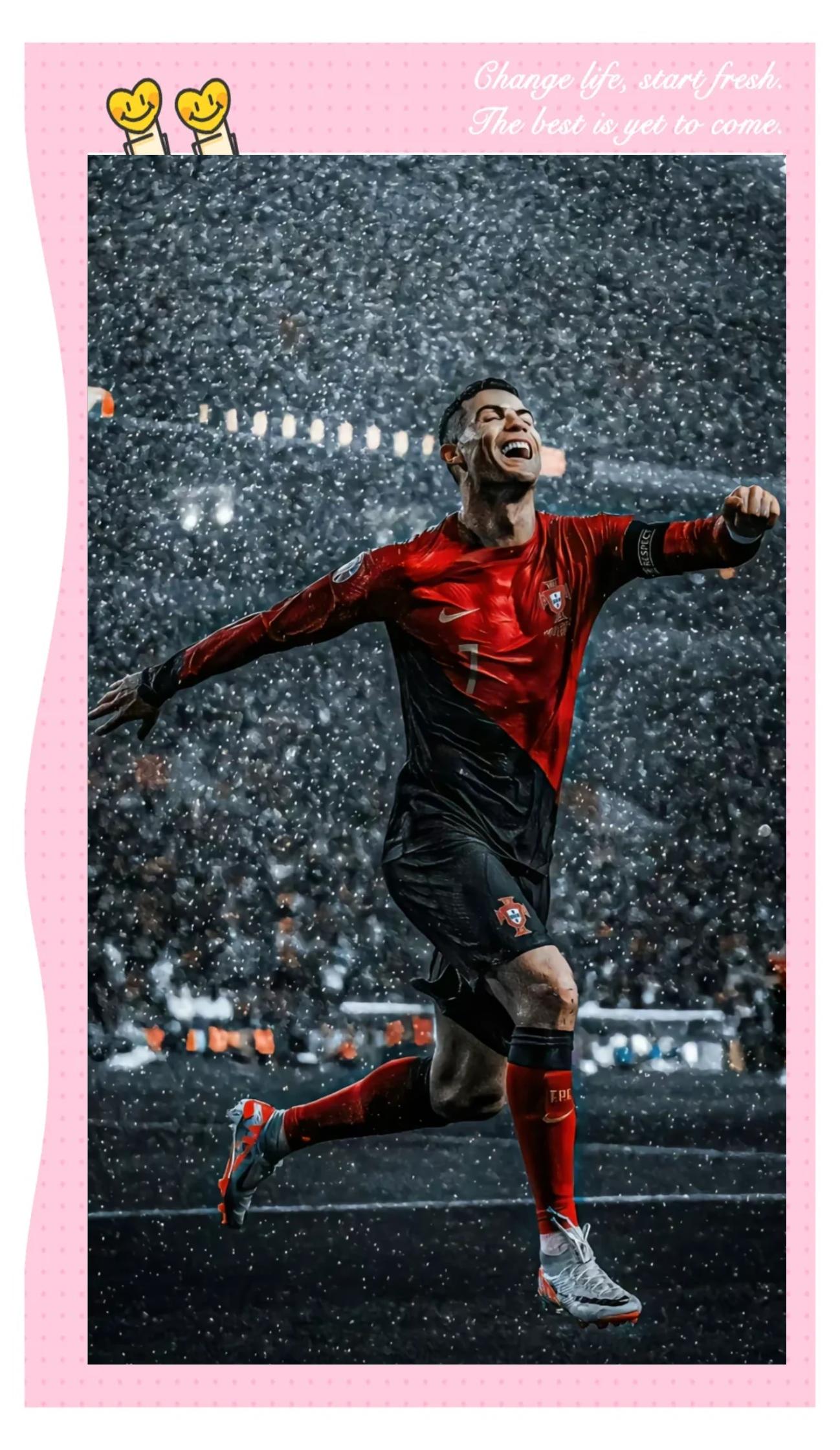 足球场上风起云涌，球员表现耀眼